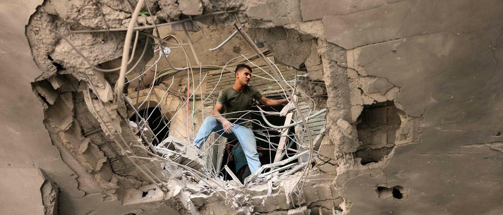 Wie hier in Khan Junis greift Israels Luftwaffe Ziele im Gazastreifen an, eine Reaktion auf den Beschuss durch die Hamas.