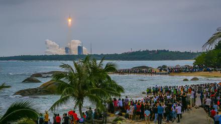 Am 29. April war die chinesische Rakete gestartet. Die Überreste flogen später unkontrolliert durch den Weltraum.