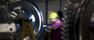 Innovation willkommen. Am Gas- und Dampf-Heizkraftwerk in Marzahn soll der Betrieb mit einer Gasturbine von Siemens noch weiter vorangetrieben werden.