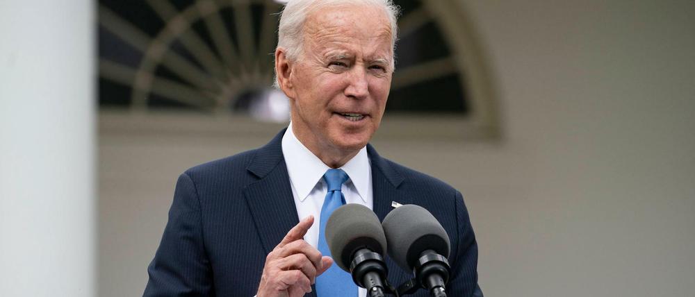Ohne Maske und gut gelaunt: US-Präsident Joe Biden.