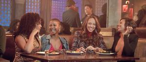 Schlaflos in New York und fast geschieden. Die Freundinnen Sondi (Corbin Reid), Ella (Andra Bordeaux), Whitney (Amber Stevens West) und Renee (Bresha Webb).