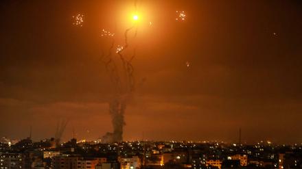 „Mit massiver iranischer Hilfe“: Terrorismus-Experte Steinberg erklärt die militärische Schlagkraft der Hamas.
