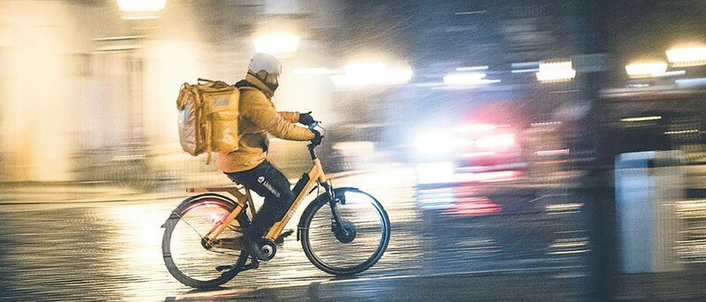 Mehr Rechte. Fordern die Sachverständigen für Scheinselbstständige wie Paketboten und Lieferdienste. 
