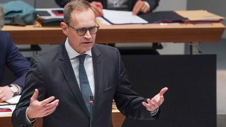 Michael Müller (SPD), Regierender Bürgermeister, verurteilt den gewaltvollen Protest vom Samstag.