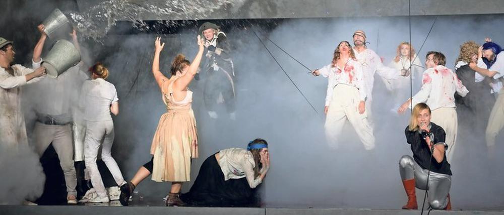 Revolutionäre Stimmung. Szene aus Armin Petras’ Inszenierung „Dantons Tod“ am Düsseldorfer Schauspielhaus.