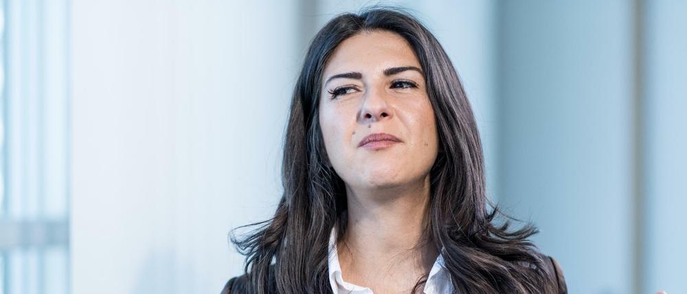 Serap Gueler, Staatssekretaerin für Integration des Landes Nordrhein-Westfalen zeigt sich siegessicher.