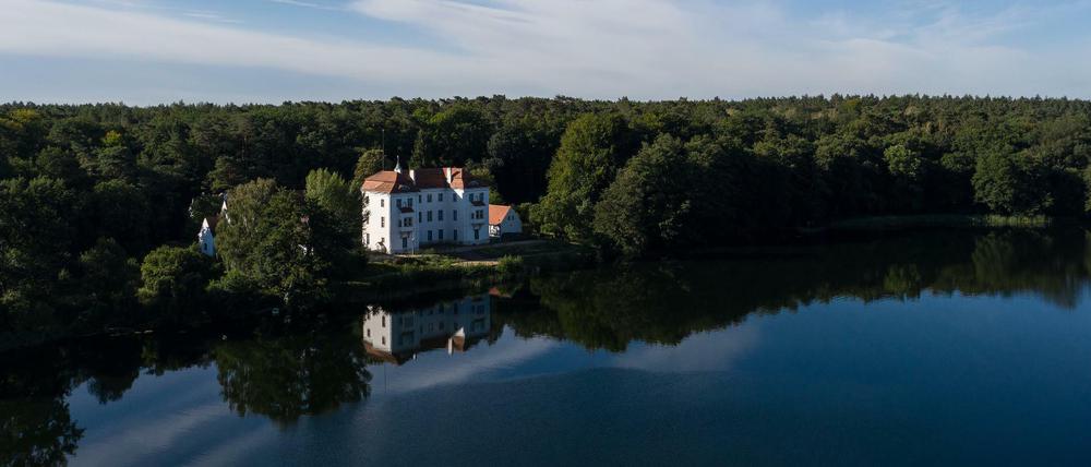 Beginnend am Jagdschloss bietet sich eine Umrundung des Grunewaldsees an.