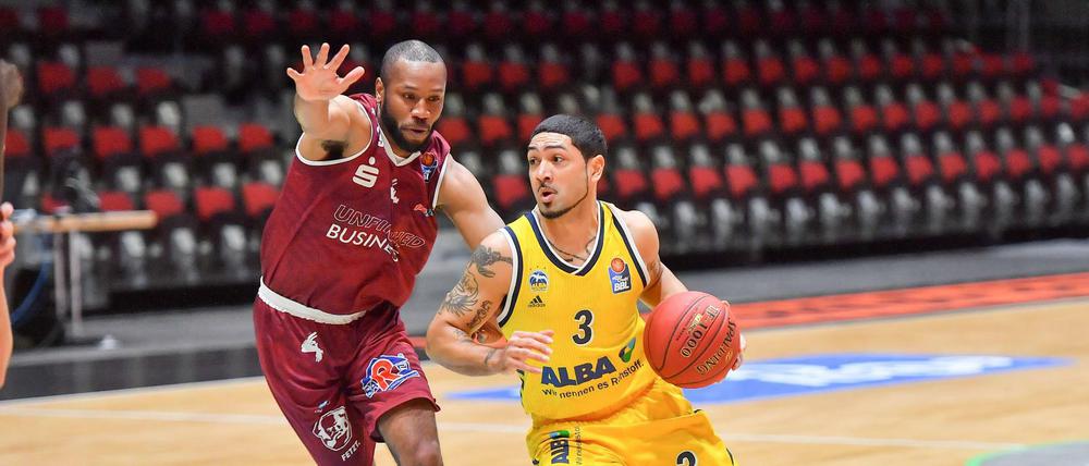 Nächster Versuch. Albas Spielmacher Peyton Siva (rechts, hier gegen den Chemnitzer Virgil Matthews) geht selbstbewusst in das Pokal-Wochenende in München.