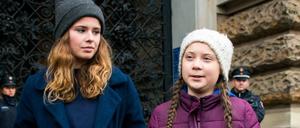 Luisa Neubauer (l) und Greta Thunberg in Hamburg.