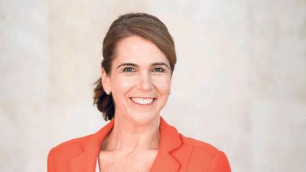 Anne Brüning ist Moderatorin im Fernsehen des Hessischen Rundfunks, sie moderiert von Montag bis Freitag „Die Ratgeber“.