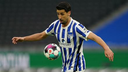 Hertha-Kicker Sami Khedira beendet am Samstag seine Fußball-Karriere.