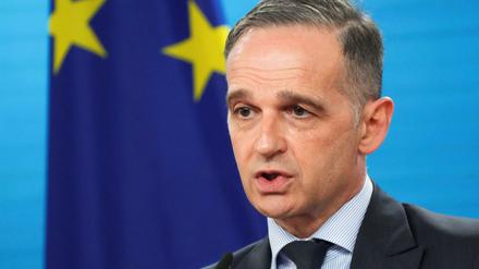 Will noch in der Nacht zu Donnerstag nach Israel fliegen: Bundesaußenminister Heiko Maas kündigt am Mittwoch in Berlin seine Vermittlung an. 