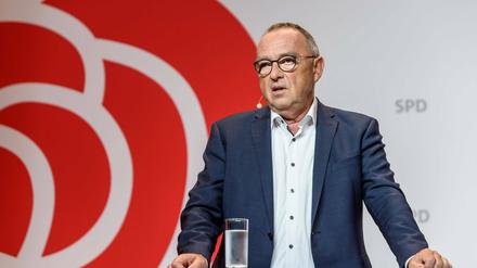 Seine Forderung nach Mitsprache in israelischen Sicherheitsbelangen kommt nicht gut an bei Union, FDP und Grünen: SPD-Koparteichef Norbert Walter-Borjans.