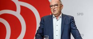 Seine Forderung nach Mitsprache in israelischen Sicherheitsbelangen kommt nicht gut an bei Union, FDP und Grünen: SPD-Koparteichef Norbert Walter-Borjans.