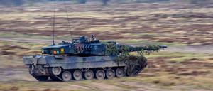 Der Panzer kehrt zurück - Übung des deutsch-niederländischen Batallions 