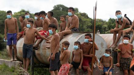 Die Yanomami sind sowohl vom Coronavirus als auch von Schatzsuchern bedroht. 
