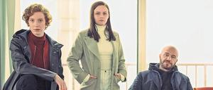 Noch auf Distanz. Das neue Team im Bremer „Tatort“ mit Linda Selb (Luise Wolfram, l.), Liv Moormann (Jasna Fritzi Bauer) und Mads Andersen (Dar Salim).