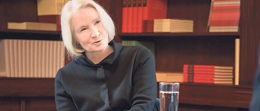 Ein Foto von Barbara Schneider-Kempf in einer Interview-Situation.