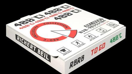 In diesem Karton wartet heiße Ware, allerdings keine Pizza sondern ein T-Shirt.