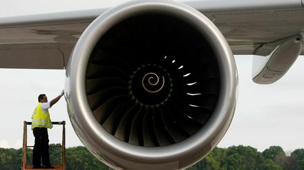 Abheben oder am Boden bleiben: Die politische Diskussion über Kurzstreckenflüge ist vier Monate vor der Bundestagswahl eröffnet. Foto: REUTERS/Vivek Prakash