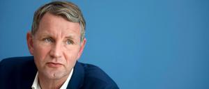 Der Thüringer AfD-Landesvorsitzende Björn Höcke lässt seine Kandidatur für den Bundesvorstand offen.