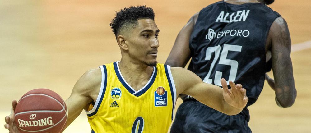 Albas Maodo Lo (l.) zeigte gegen Hamburg eine starke Leistung.