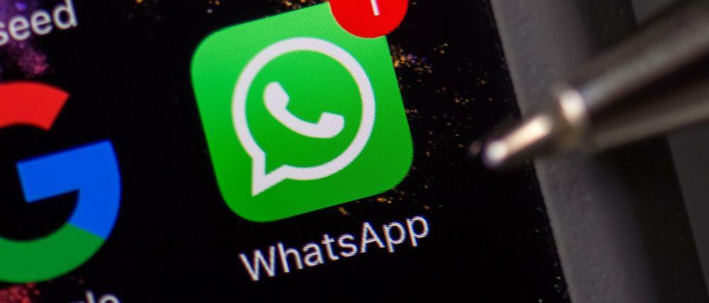 Im Fokus der Wettbewerbshüter: Google und Whatsapp.