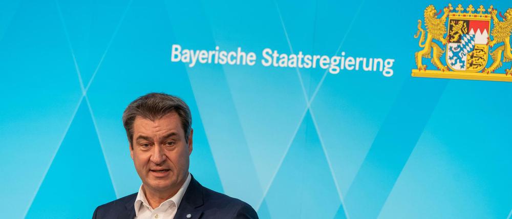 Macht sich für strenge Regeln und deren Einhaltung stark. Eigentlich. Jetzt verteidigt Markus Söder den Urlaub seiner Tochter im Risikogebiet. 