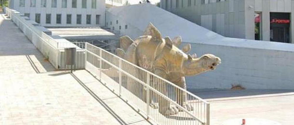 In dieser Statue wurde die männliche Leiche gefunden. Mittlerweile wurde sie entfernt.