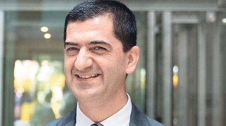 TDU-Rektor Halil Akkanat.