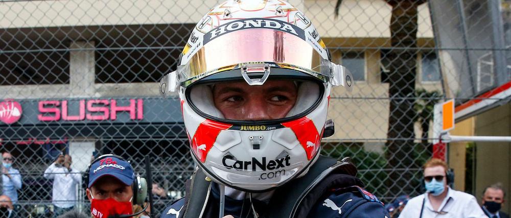 Den hat er nicht verdaddelt sondern maximal verhaftet. Sieger Max Verstappen. 
