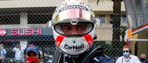 Den hat er nicht verdaddelt sondern maximal verhaftet. Sieger Max Verstappen. 