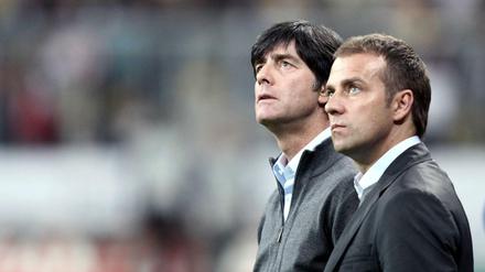 Dieselbe Blickrichtung. Die Bestellung von Hansi Flick (r.) zum Bundestrainer bedeutet alles andere als einen radikalen Bruch mit Joachim Löw.