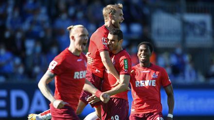 Der 1. FC Köln bleibt Erstligist.