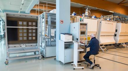 Produktionsanlage für Photovoltaikanlagen der britischen Oxford Photovoltaics Germany in Brandenburg an der Havel (2018). Die Tochtergesellschaft der berühmten britischen Universität hat 15 Millionen Euro in den Standort investiert. 