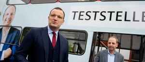 Betrug mit Corona-Teststellen? Bundesgesundheitsminister Jens Spahn steht unter Druck.
