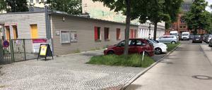 Keine Einfahrt in die Kita, sondern ein Radweg in den Park.