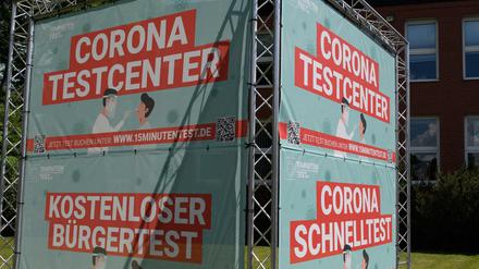 Die zwischen 15.000 und 16.000 Corona-Schnelltestzentren haben die Bewegungsfreiheit in der Pandemie erleichtert. Einige haben möglicherweise aber auch bei den Abrechnungen betrogen.