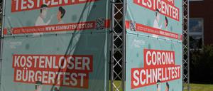 Die zwischen 15.000 und 16.000 Corona-Schnelltestzentren haben die Bewegungsfreiheit in der Pandemie erleichtert. Einige haben möglicherweise aber auch bei den Abrechnungen betrogen.
