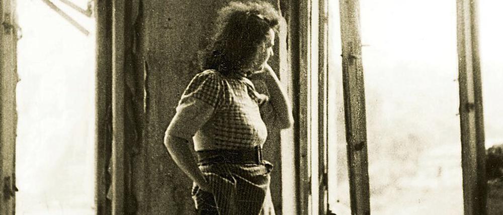 Frauen im Zweiten Weltkrieg – waren sie Opfer, Mitläuferinnen oder gar mitschuldig? Das ZDF will darauf mithilfe privater Filmaufnahmen und von Tagebüchern Antworten geben. 