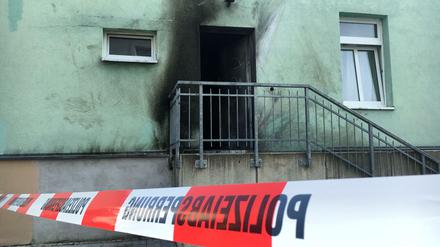 Hass auf Muslime. In Deutschland wird pro Tag mindestens eine islamfeindliche Straftat verübt. Auf dem Bild sind die Folgen eines Anschlags von 2016 auf eine Moschee in Dresden zu sehen