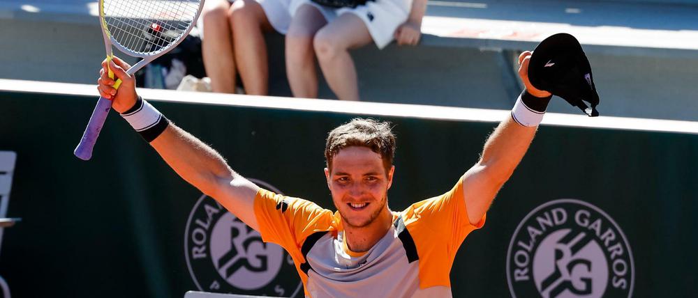 Jan-Lennard Struff hatte nach dem unerwarteten Erstrundensieg allen Grund zur Freude.
