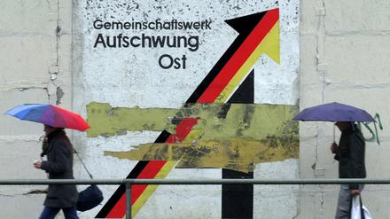 Abgeblättert sind viele Hoffnungen auf einen schnellen Aufschwung Ost. 