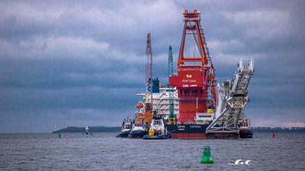 Ein russisches Rohr-Verlegeschiff. Bis Ende des Jahres soll Nord Stream 2 fertig sein.