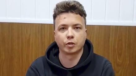 Nach der Videobotschaft wurde nun ein Fernsehinterview mit Roman Protassewitsch ausgestrahlt. Offensichtlich unter Zwang.