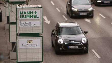 Ein Feinstaubfresser steht in Stuttgart, zum die Atemluft zu reinigen.