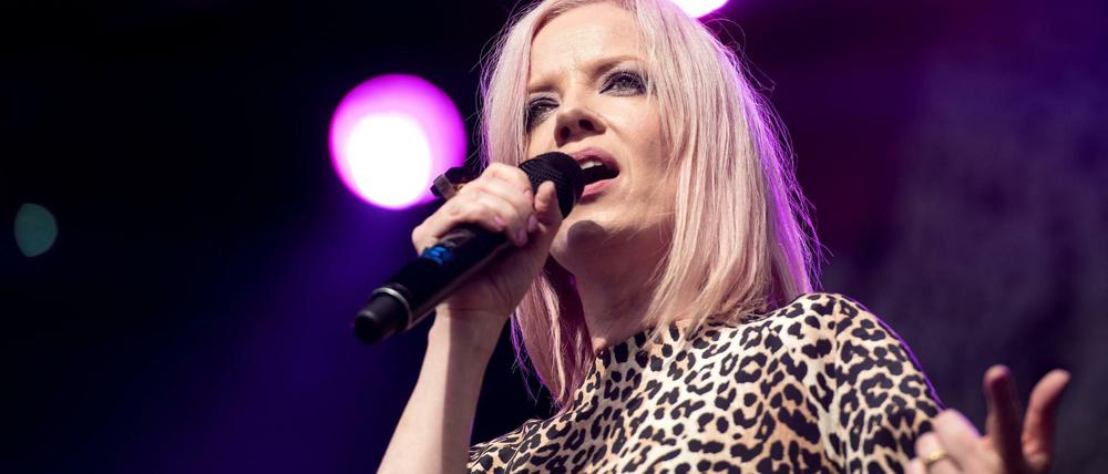 Shirley Manson, die Sängerin der Band Garbage, bei einem Auftritt.