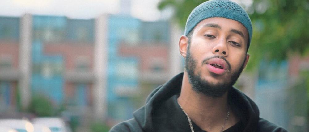 Der 24-jährige Mustafa wuchs in Toronto auf und lebt jetzt meist in Los Angeles.