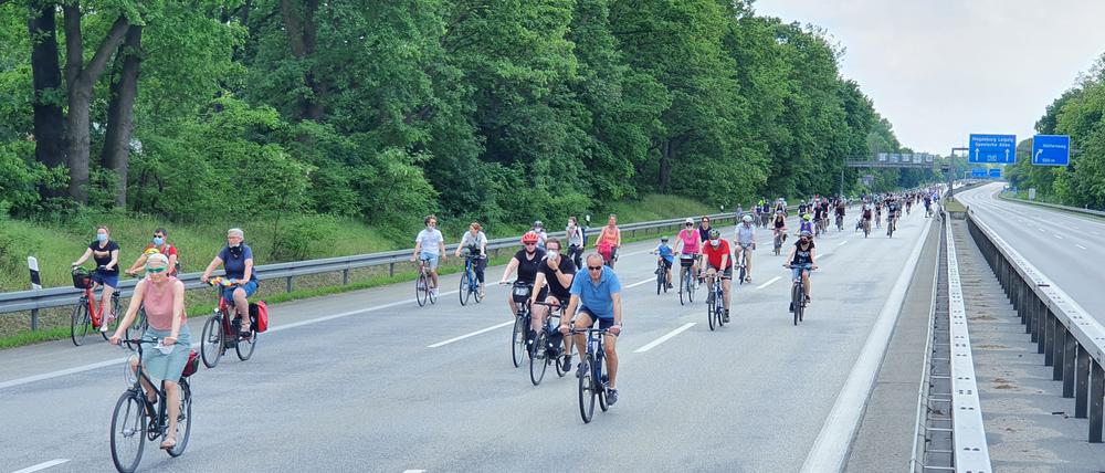 Die Fahrt über die Avus ist für viele der Höhepunkt der Sternfahrt.