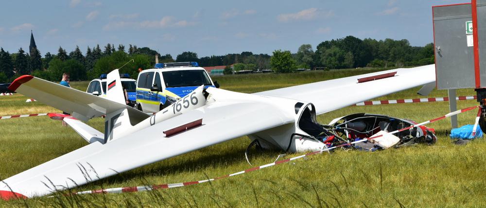 Die Unfallstelle auf dem Flugplatz Friedersdorf in Brandenburg.